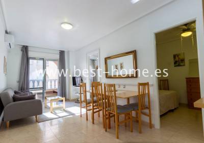 Apartament - Wtórny - Torrevieja - BH1032370