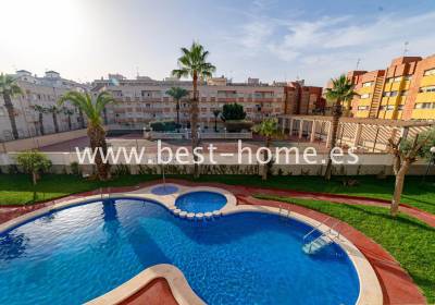 Apartament - Wtórny - Torrevieja - BH11584C