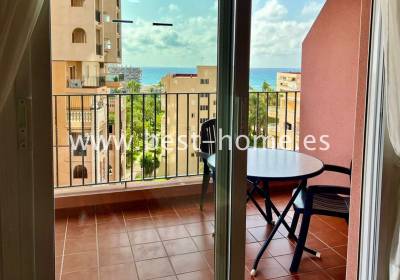 Apartament - Wtórny - Torrevieja - BH116995