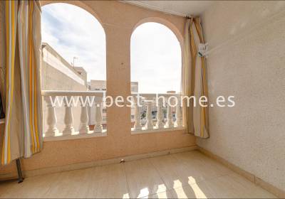 Apartament - Wtórny - Torrevieja - BH2020.965