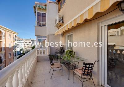 Apartament - Wtórny - Torrevieja - BH206-21.020