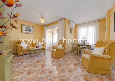 Apartament - Wtórny - Torrevieja - BH206-30.950