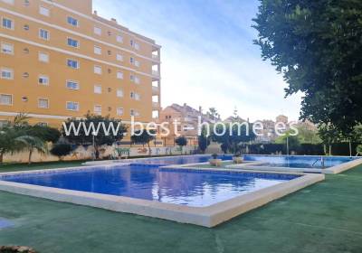 Apartament - Wtórny - Torrevieja - BH9900878
