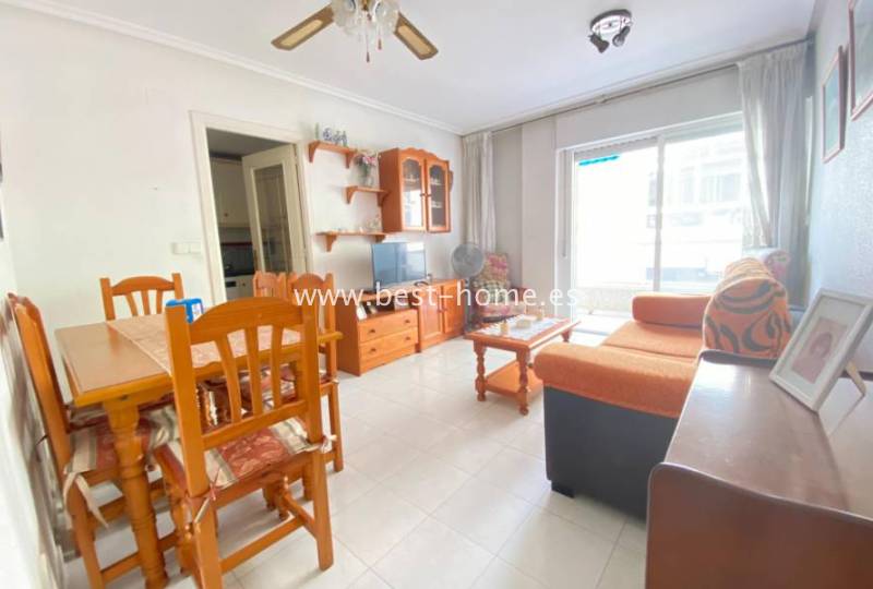 Apartament - Wtórny - Torrevieja - Torrevieja