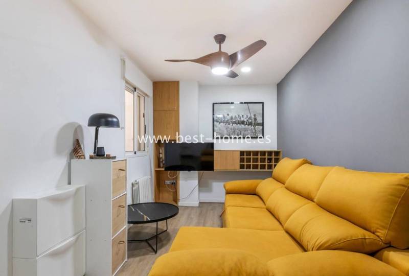 Apartament - Wtórny - Torrevieja - Torrevieja