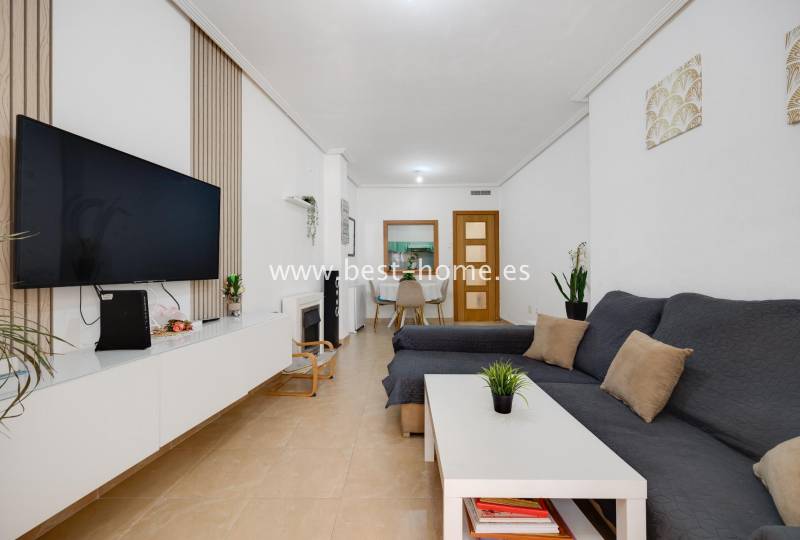 Apartament - Wtórny - Torrevieja - Torrevieja