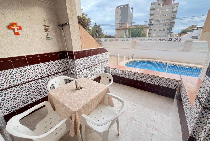 Apartament - Wtórny - Torrevieja - Torrevieja