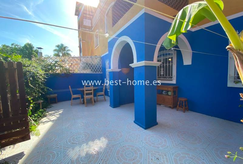 Apartament - Wtórny - Torrevieja - Torrevieja