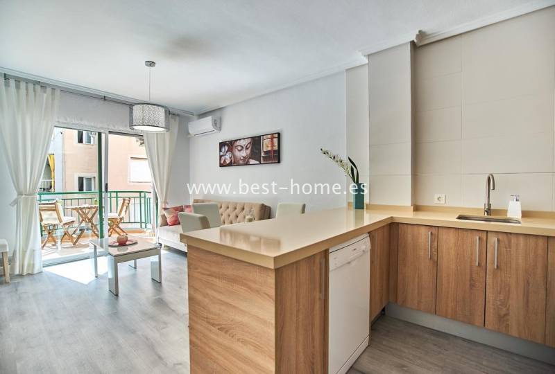 Apartament - Wtórny - Torrevieja - Torrevieja