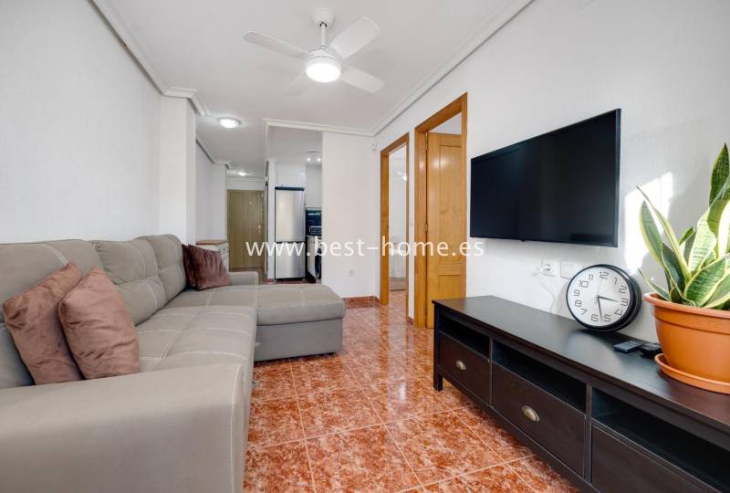 Apartament - Wtórny - Torrevieja - Torrevieja