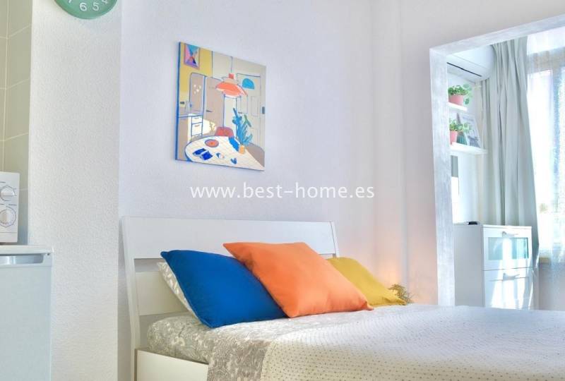 Apartament - Wtórny - Torrevieja - Torrevieja