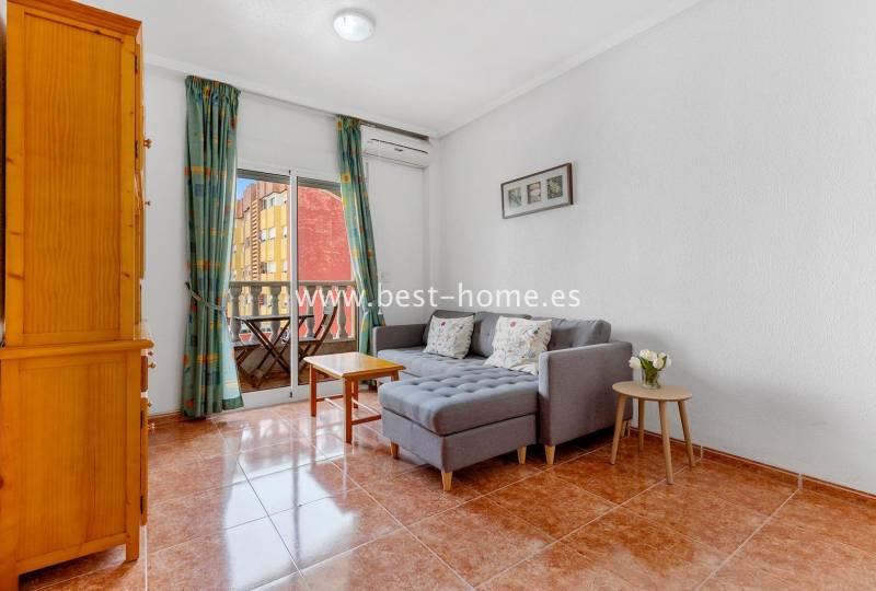 Apartament - Wtórny - Torrevieja - Torrevieja