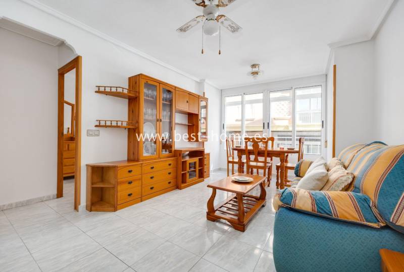Apartament - Wtórny - Torrevieja - Torrevieja
