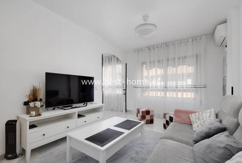 Apartament - Wtórny - Torrevieja - Torrevieja