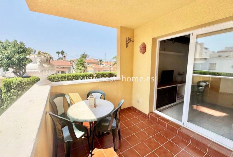 Apartament - Wtórny - Torrevieja - Torrevieja