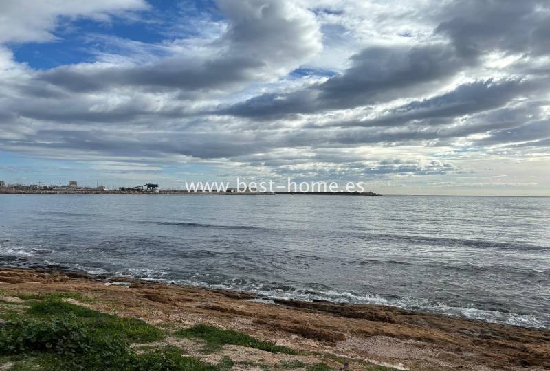 Apartament - Wtórny - Torrevieja - Torrevieja
