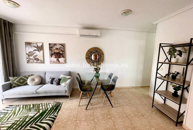 Apartament - Wtórny - Torrevieja - Torrevieja