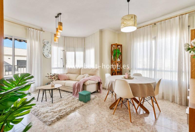 Apartament - Wtórny - Torrevieja - Torrevieja