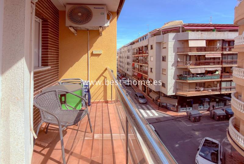 Apartament - Wtórny - Torrevieja - Torrevieja