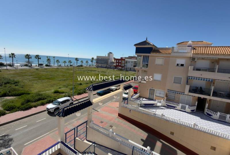 Apartament - Wtórny - Torrevieja - Torrevieja