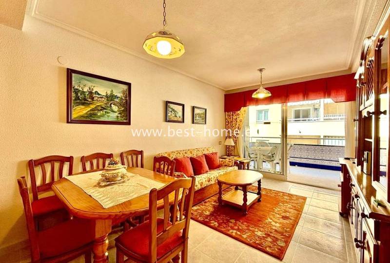 Apartament - Wtórny - Torrevieja - Torrevieja