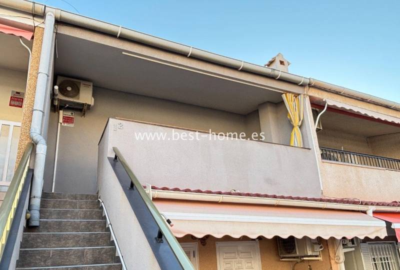 Apartament - Wtórny - Torrevieja - Torrevieja