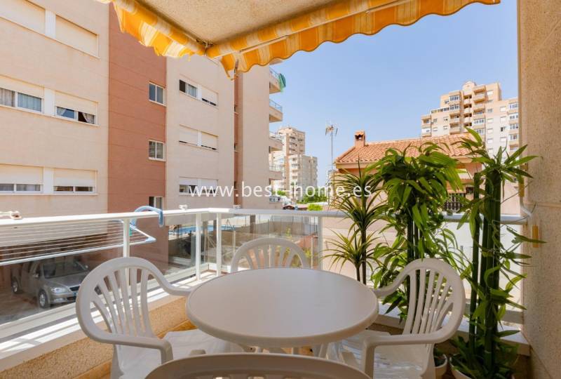 Apartament - Wtórny - Torrevieja - Torrevieja