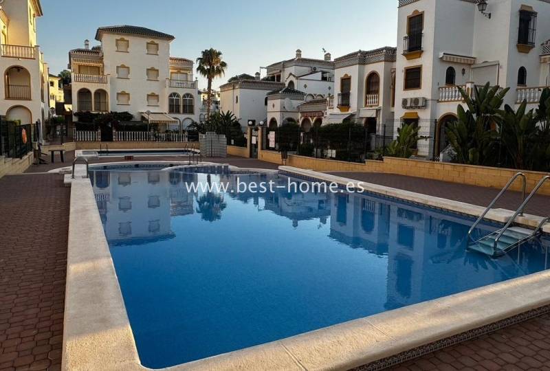 Apartment - Sale - La Mata - La Mata