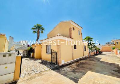 Dom / Willa - Wtórny - Playa Flamenca - BH1055118
