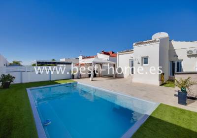 Dom / Willa - Wtórny - Torrevieja - BH1055246