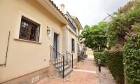 Sale - Townhouse - La Finca