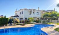 Sale - Villa - Altaona Golf