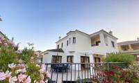 Sale - Villa - Altaona Golf