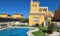 Sale - Villa - El Raso
