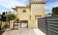 Sale - Villa - La Zenia