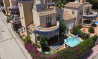 Sale - Villa - Villamartin