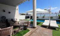 Sale - Villa - Villamartin