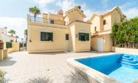 Sale - Villa - Villamartin