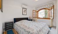 Sale - Villa - Villamartin