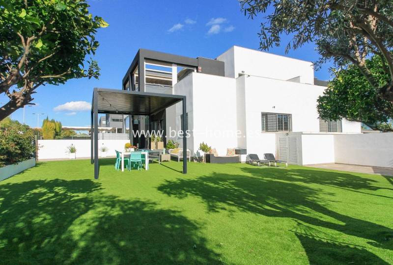 Szeregowiec / Bliźniak - Wtórny - Aguas Nuevas - Aguas Nuevas