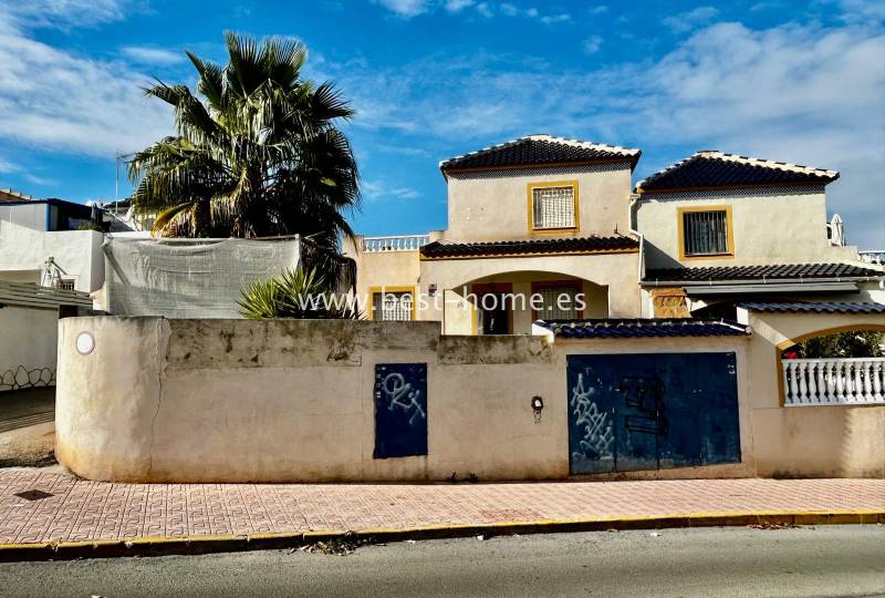 Szeregowiec / Bliźniak - Wtórny - Los Balcones - Los Balcones