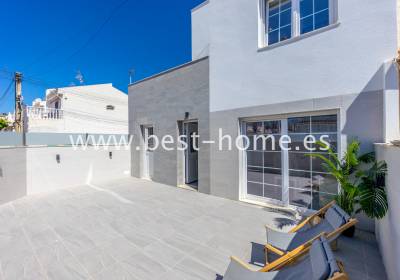 Szeregowiec / Bliźniak - Wtórny - Torrevieja - BH914258