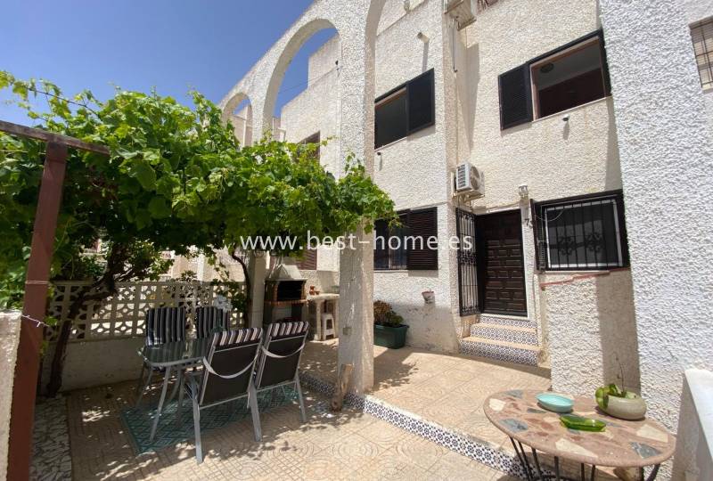 Szeregowiec / Bliźniak - Wtórny - Torrevieja - Torrevieja