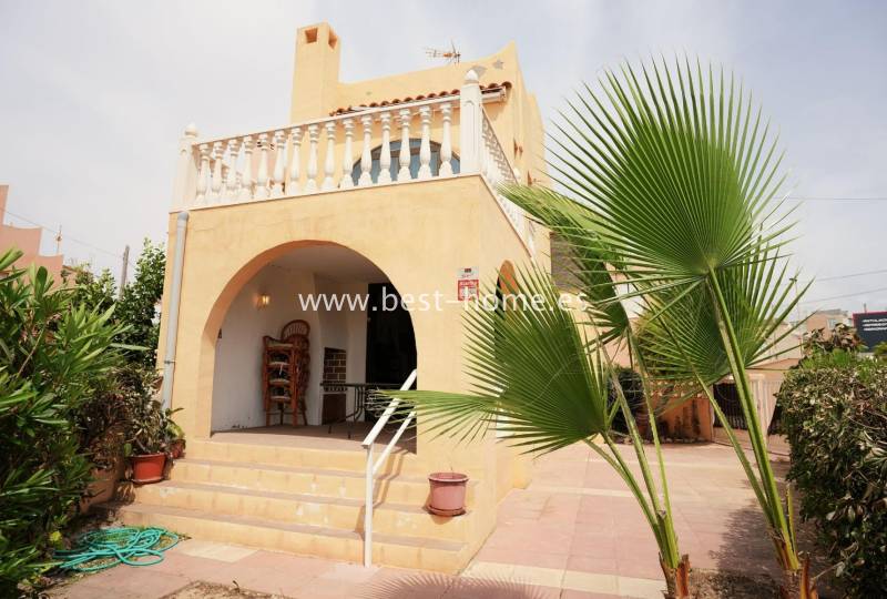 Szeregowiec / Bliźniak - Wtórny - Torrevieja - Torrevieja
