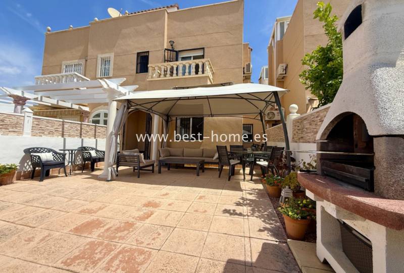 Szeregowiec / Bliźniak - Wtórny - Torrevieja - Torrevieja