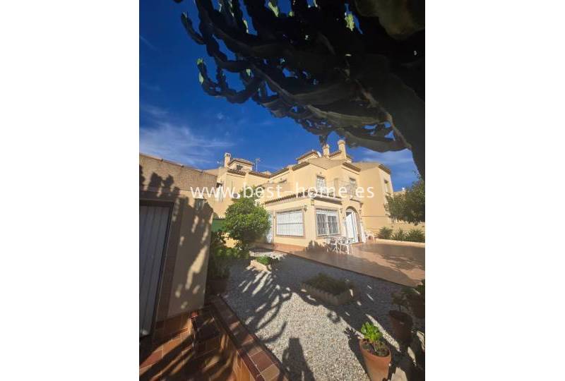 Townhouse - Sale - Aguas Nuevas - Aguas Nuevas