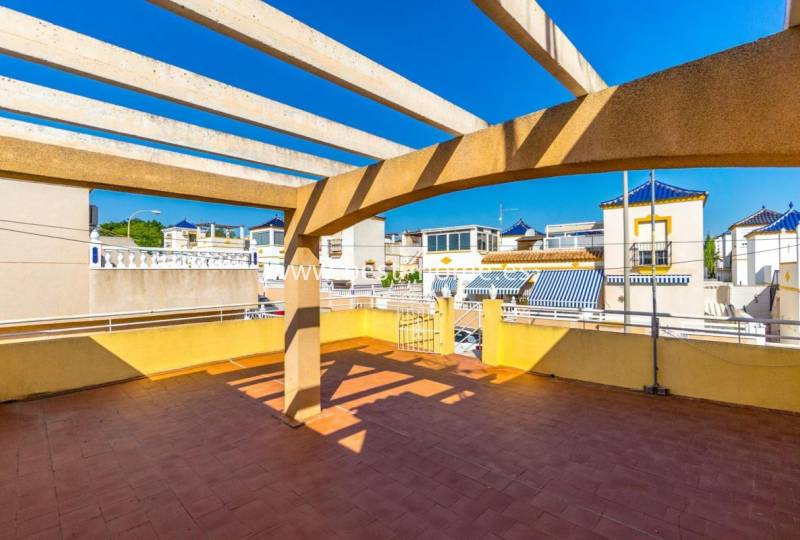 Townhouse - Sale - Los Altos - Los Altos