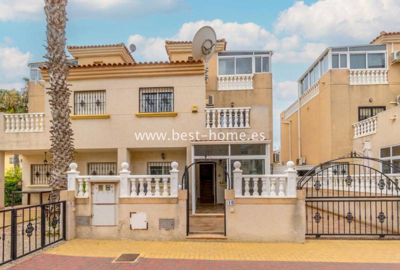 Townhouse - Sale - Torrevieja - Torrevieja