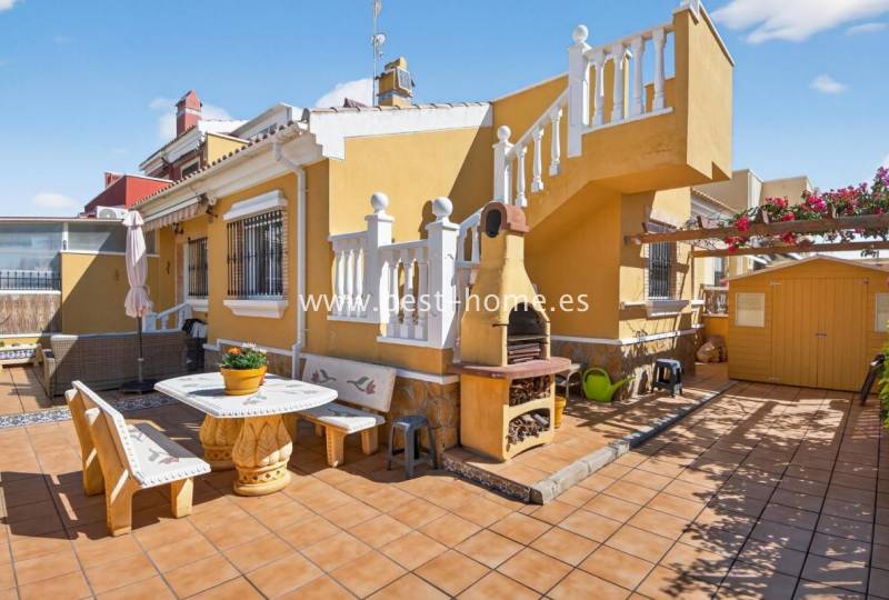 Townhouse - Sale - Torrevieja - Torrevieja