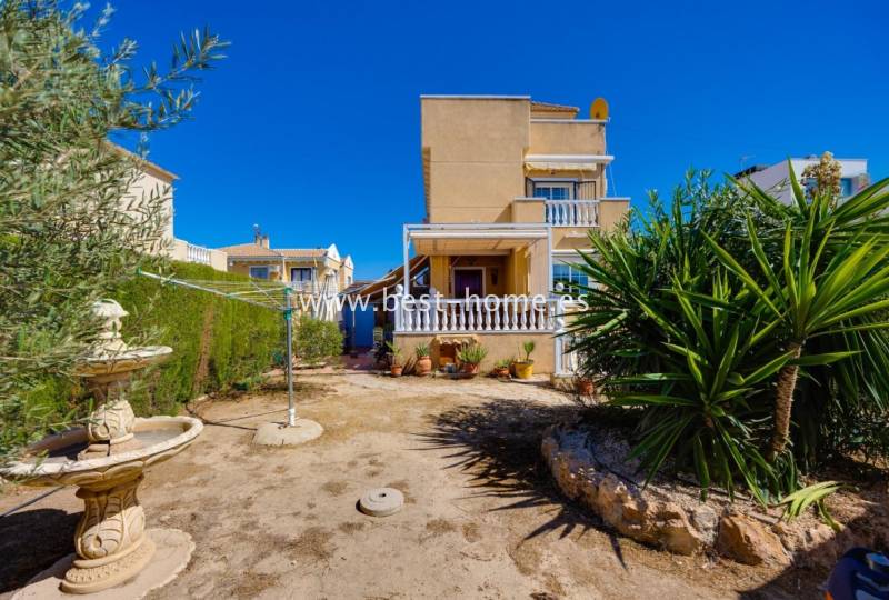 Townhouse - Sale - Torrevieja - Torrevieja